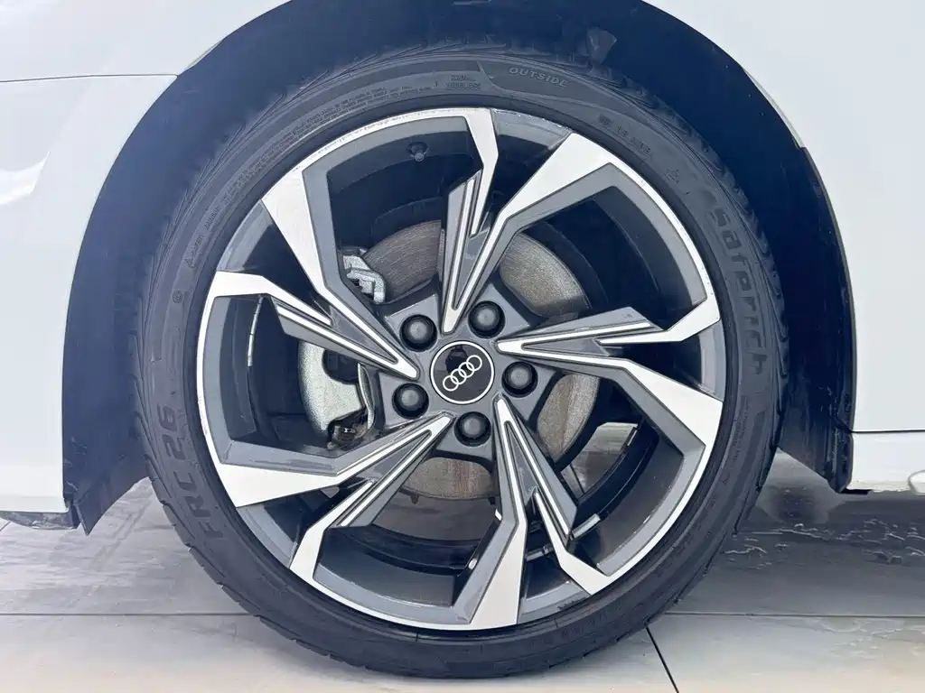 Audi A3 Sportback 35 TFSI Luxury Sport 2021