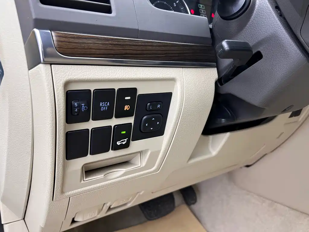 Toyota Land Cruiser 2017 4.0L Automatic