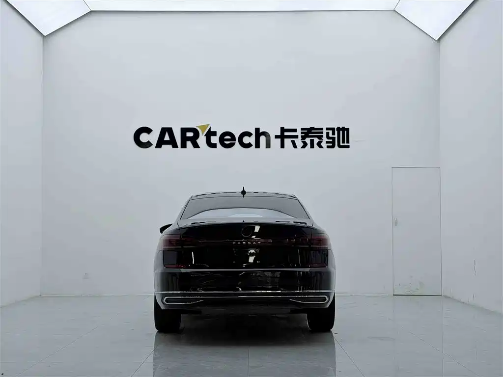 Volkswagen Passat 2022 330TSI Highline