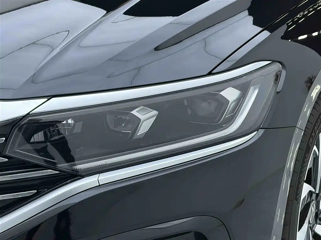 Volkswagen Passat 2022 330TSI Highline