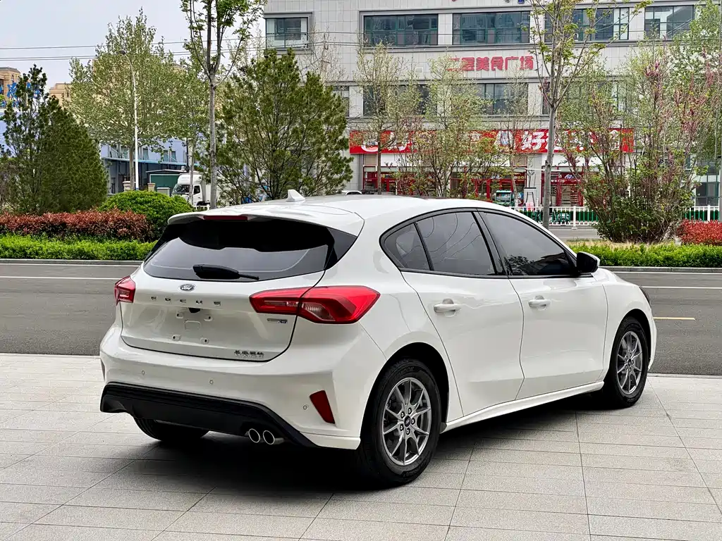 Ford Focus 2021 Hatchback EcoBoost 180 Automatic Fengchao Edition