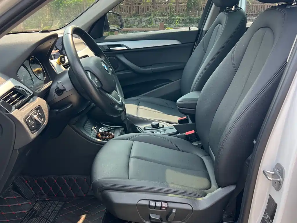 BMW X1 2019 sDrive20Li Leading Edition