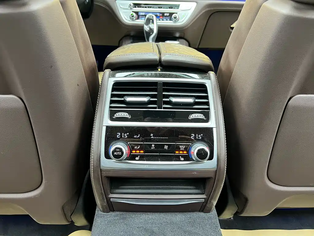 BMW 7 Series 2019 740Li Leading Edition M Sport Package