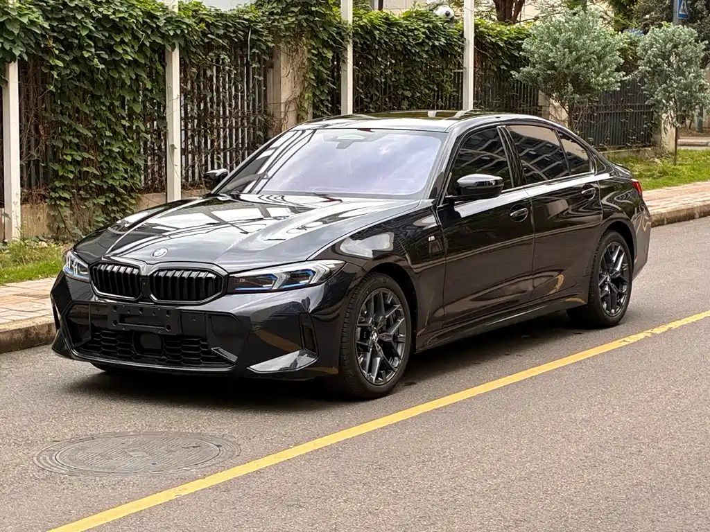 BMW 3 Series 2025 330Li Exclusive M Sport Night Edition