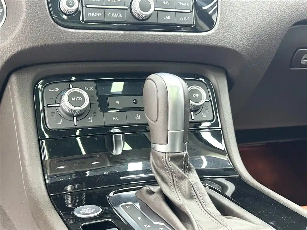 Volkswagen Touareg 2017 3.0 TSI