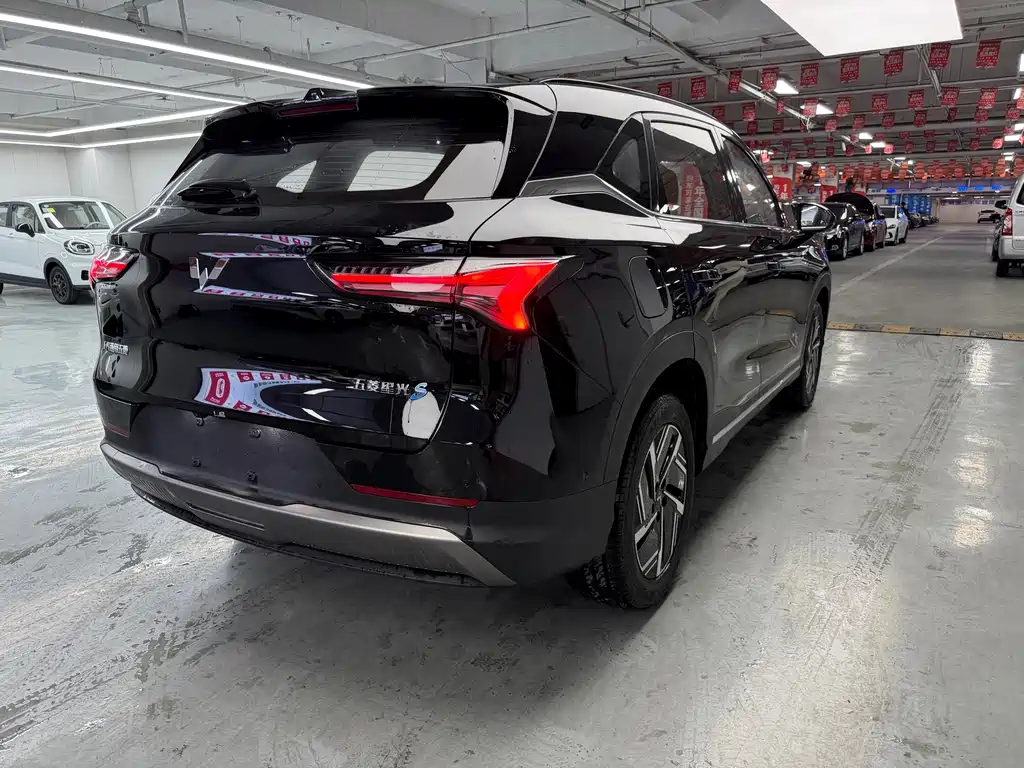 Wuling Starlight S 2025 130km Flagship