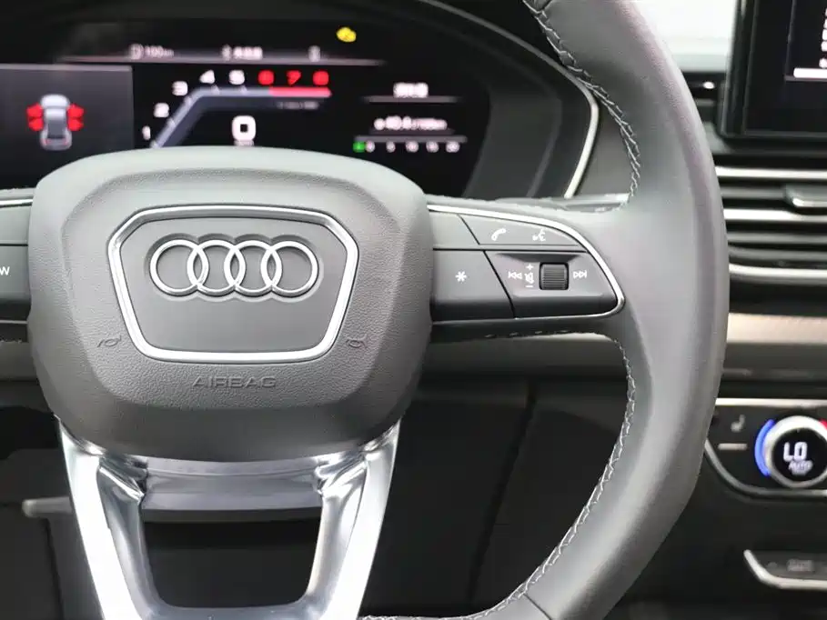 Audi Q5L 2025 45th Anniversary Edition 40 TFSI Luxury Dynamic