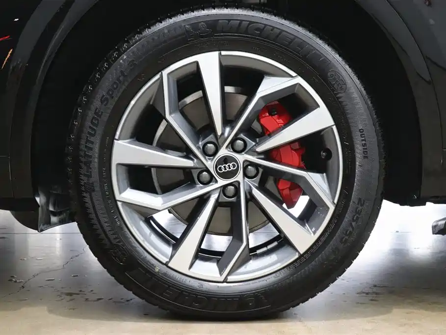 Audi Q5L 2025 45th Anniversary Edition 40 TFSI Luxury Dynamic