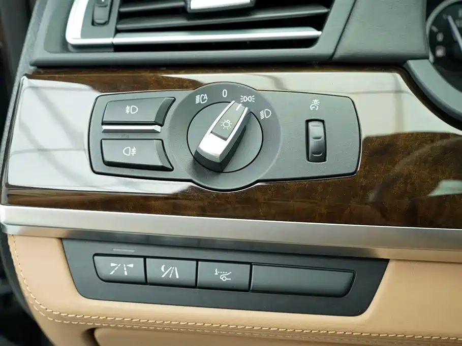 BMW 7 Series 2010 760Li