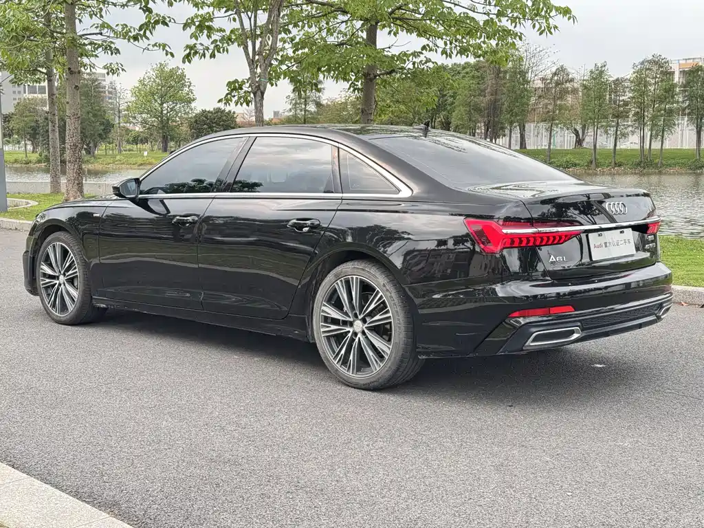 Audi A6L 2022 40 TFSI Luxury Dynamic Edition