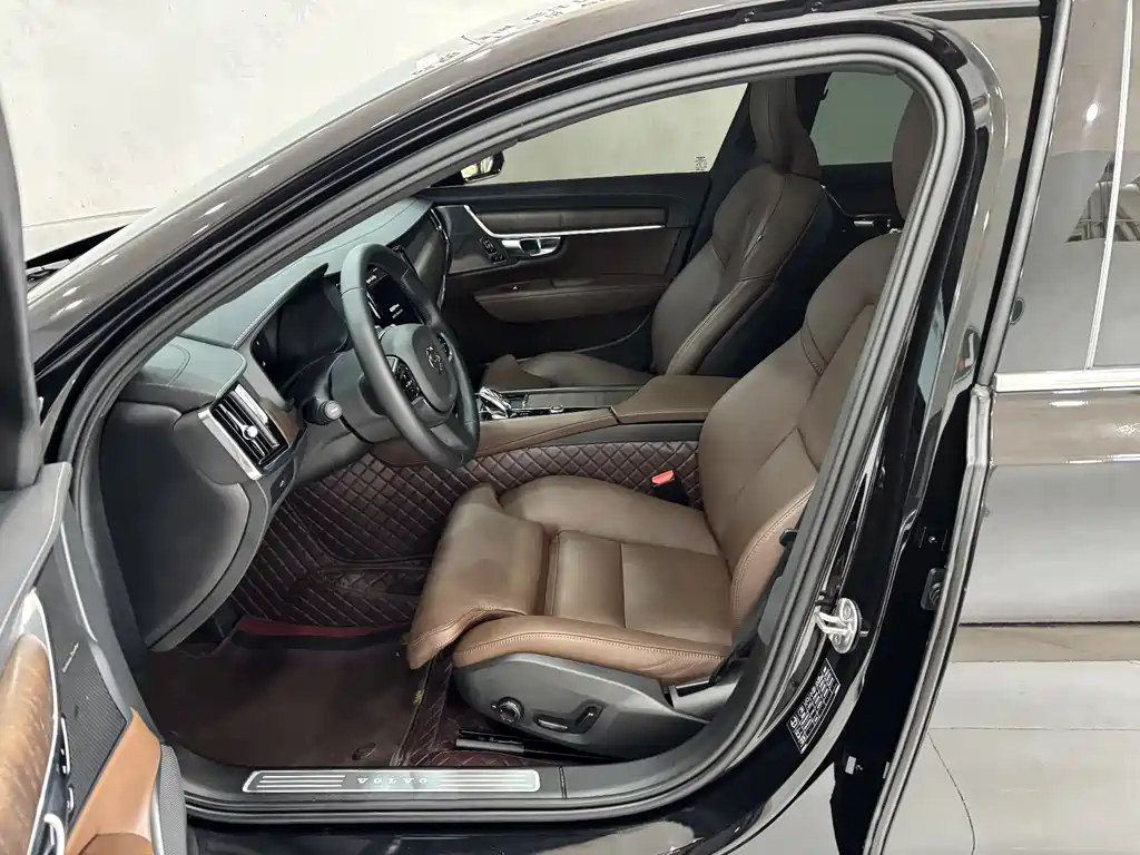 Volvo S90 2025 B5 Inscription