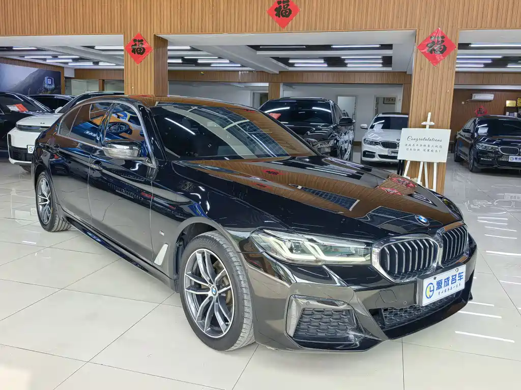 BMW 5 Series 2022 525Li M Sport Package