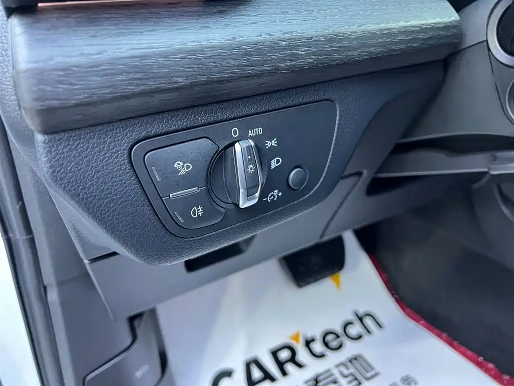 Audi Q5L 2020 45 TFSI Exclusive Elegance