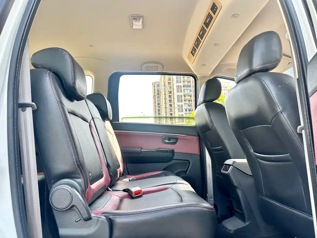 BAIC Huansu H2 2015 1.5L AMT Luxury BJ415C