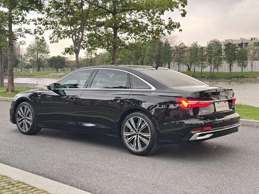 Audi A6L 2024 45 TFSI臻选动感型