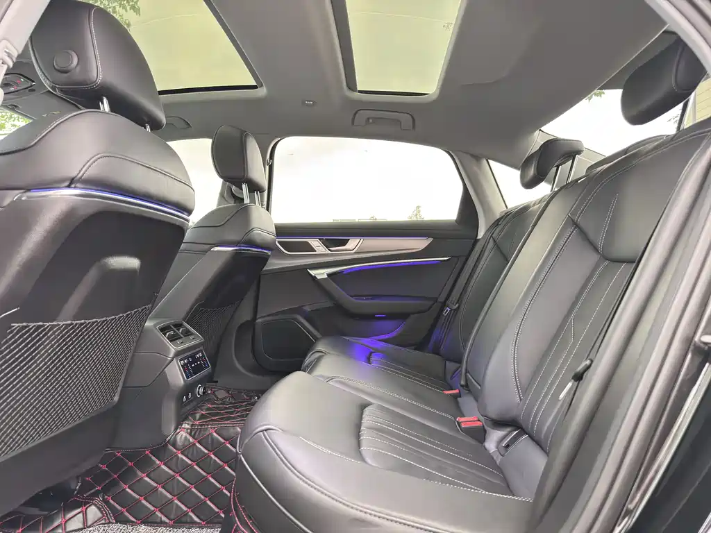 Audi A6L 2024 45 TFSI臻选动感型
