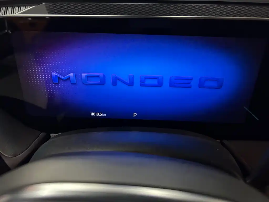 Ford Mondeo 2025 2.0T EcoBoost Supreme Edition