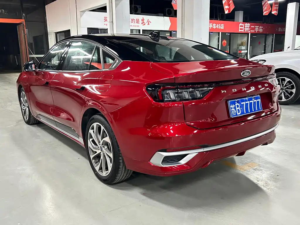 Ford Mondeo 2025 2.0T EcoBoost Supreme Edition