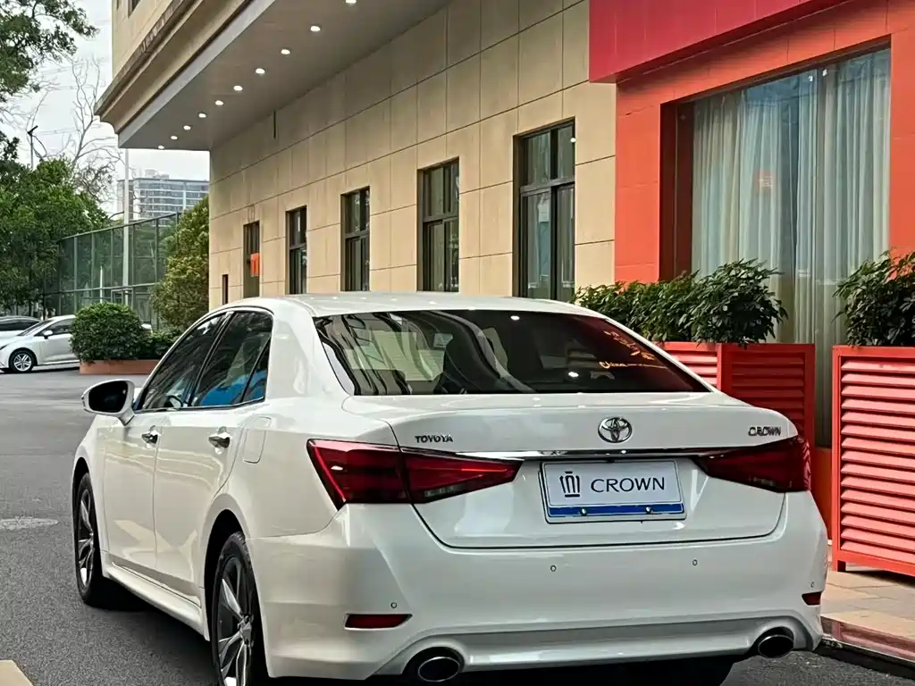 Toyota Crown 2015 2.0T Fashion Edition