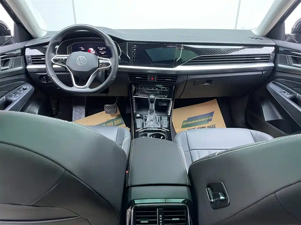 Volkswagen Passat PHEV 2023 430PHEV Hybrid Elite Edition