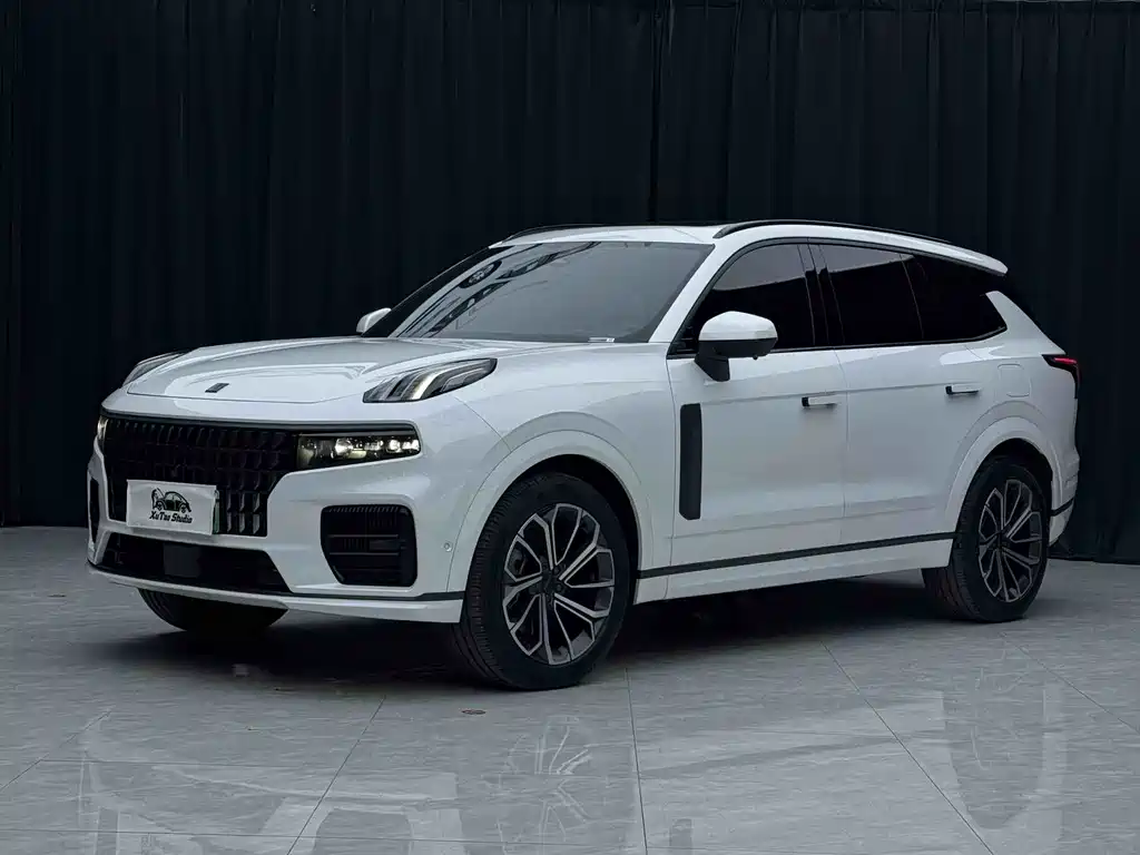 Lynk & Co 09 EM-P 2023 2.0TD EM-P Long Range Edition PM 7-Seater