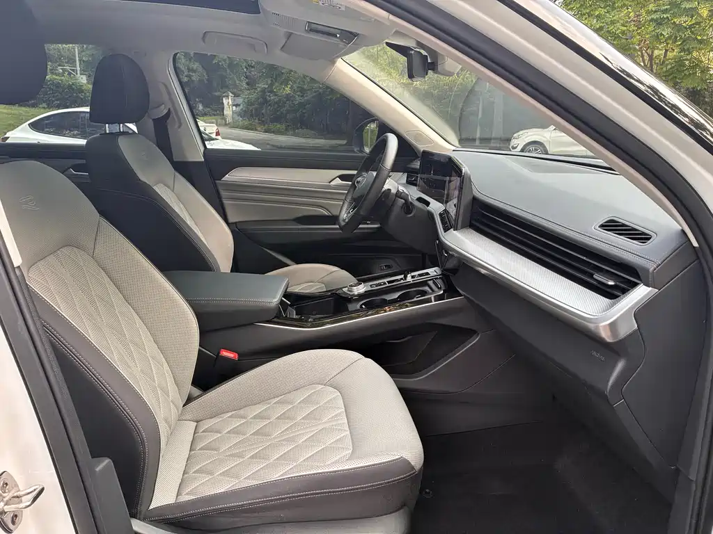 Volkswagen Tavendor 2023 380TSI AWD R-Line Edition