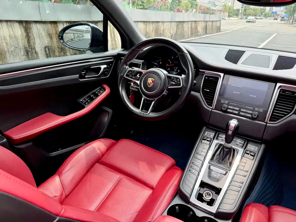 Porsche Macan 2017 2.0T
