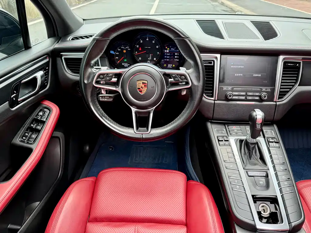 Porsche Macan 2017 2.0T