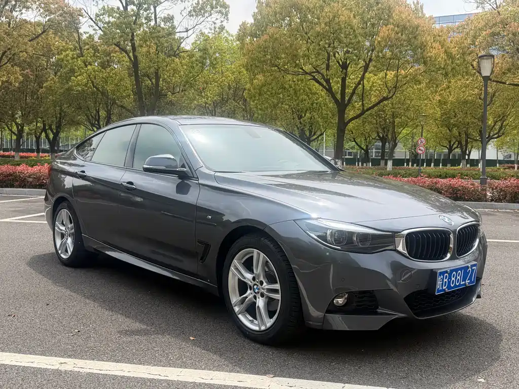 BMW 3 Series GT 2018 320i Fashion Edition