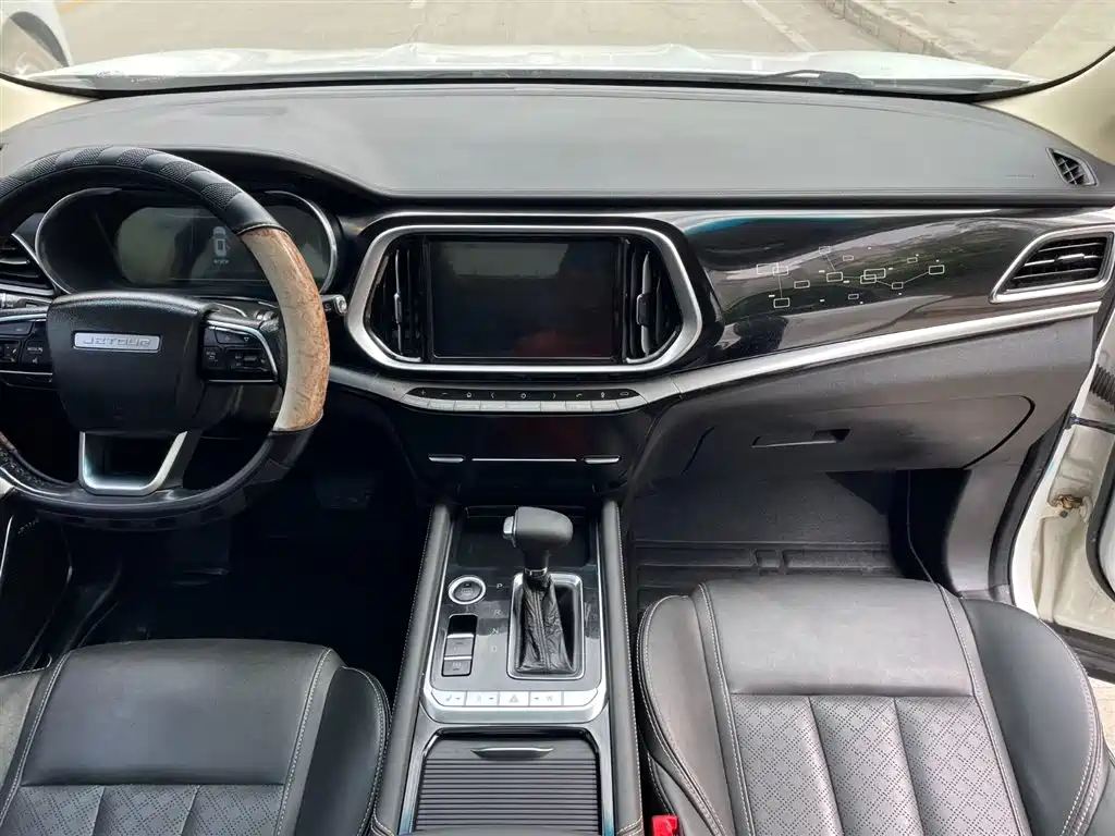 Jetour X90 2019 1.5T Automatic Premium 6-Seater China V