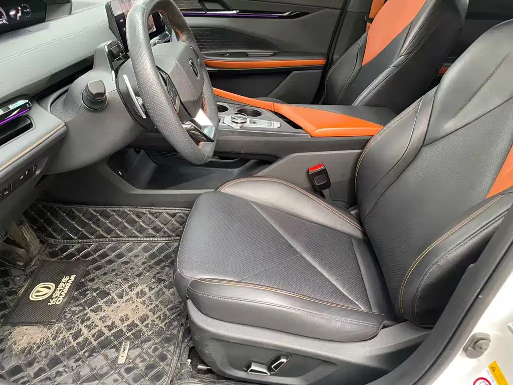 Changan UNI-V 2022 1.5T Excellence Edition
