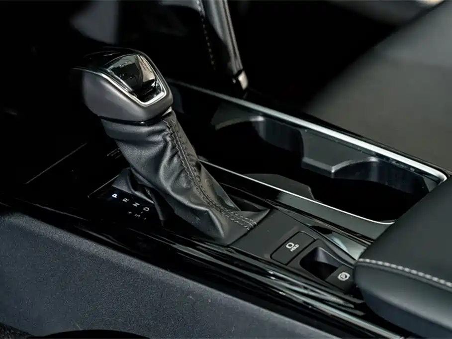 Camry 2026 Dual Engine 2.0HSE Sport Lite