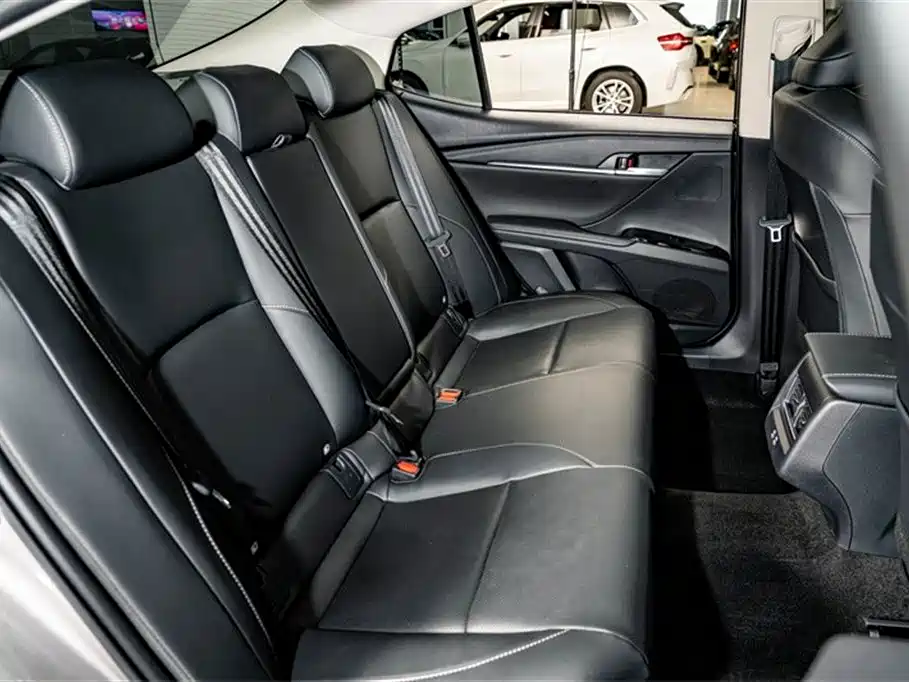 Camry 2026 Dual Engine 2.0HSE Sport Lite