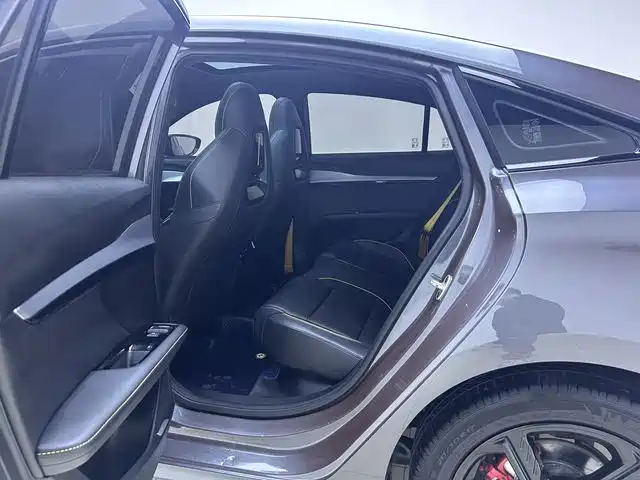 MG5 Scorpio 2022 1.5T Trophy Sports Flagship Edition
