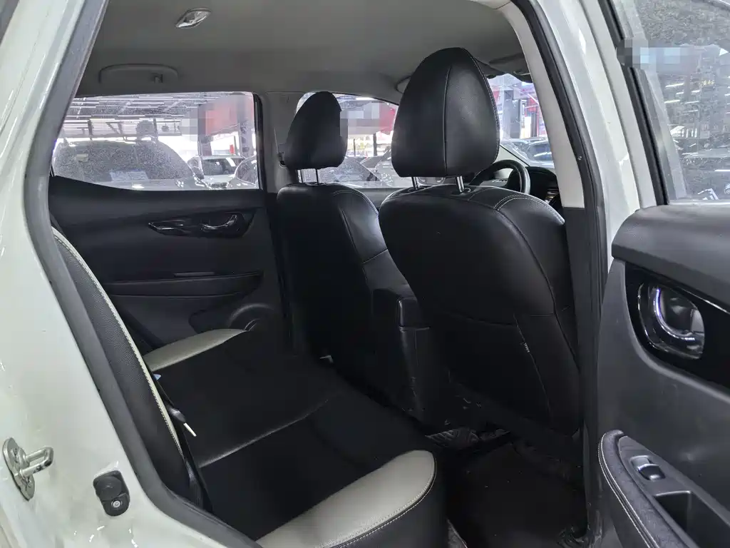 Nissan Qashqai 2016 2.0L CVT Elite