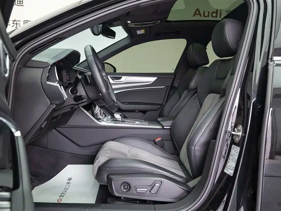 Audi A6L 2024 45 TFSI Zhenxuan Dynamic Edition