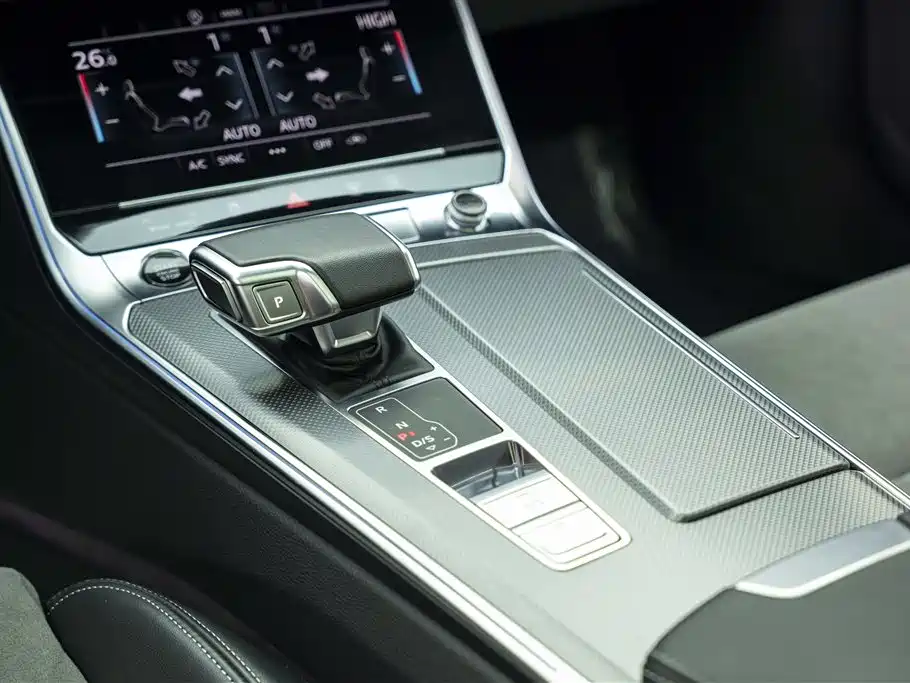 Audi A6L 2024 45 TFSI Zhenxuan Dynamic Edition