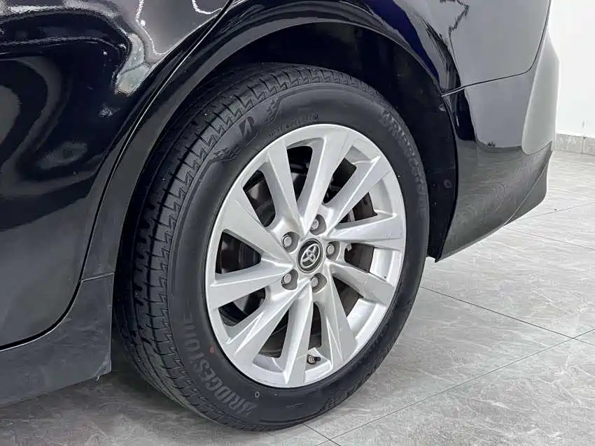 Camry 2021 2.0G Luxury Edition