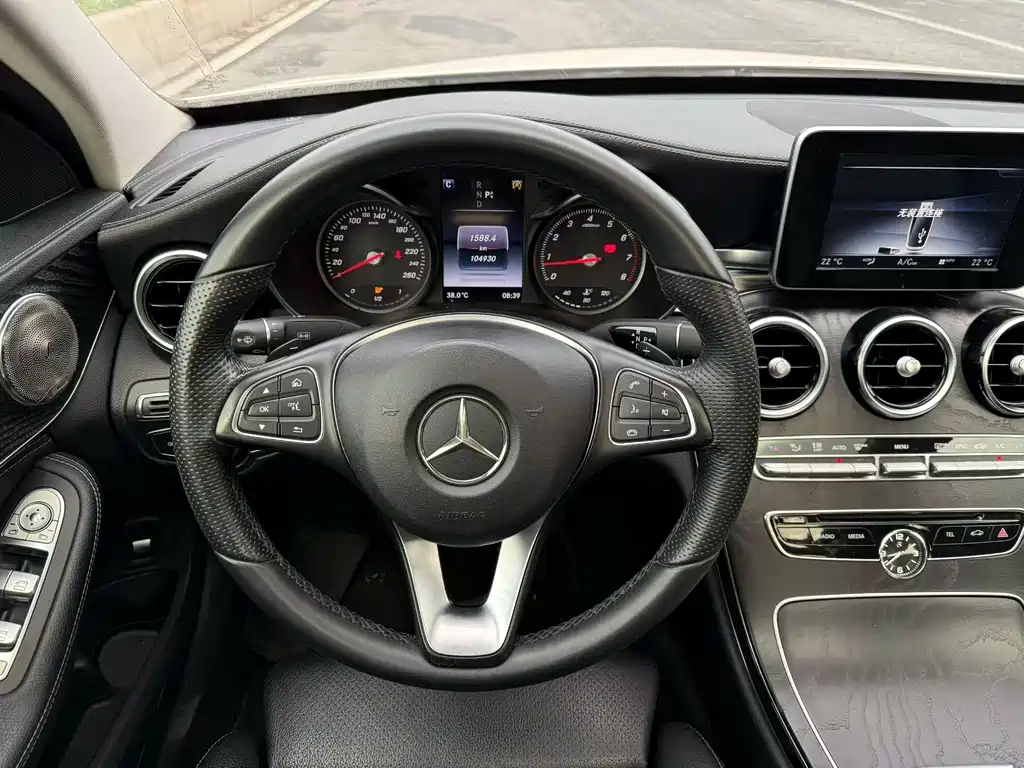 Mercedes-Benz C-Class 2015 Facelift C 200 L Sport