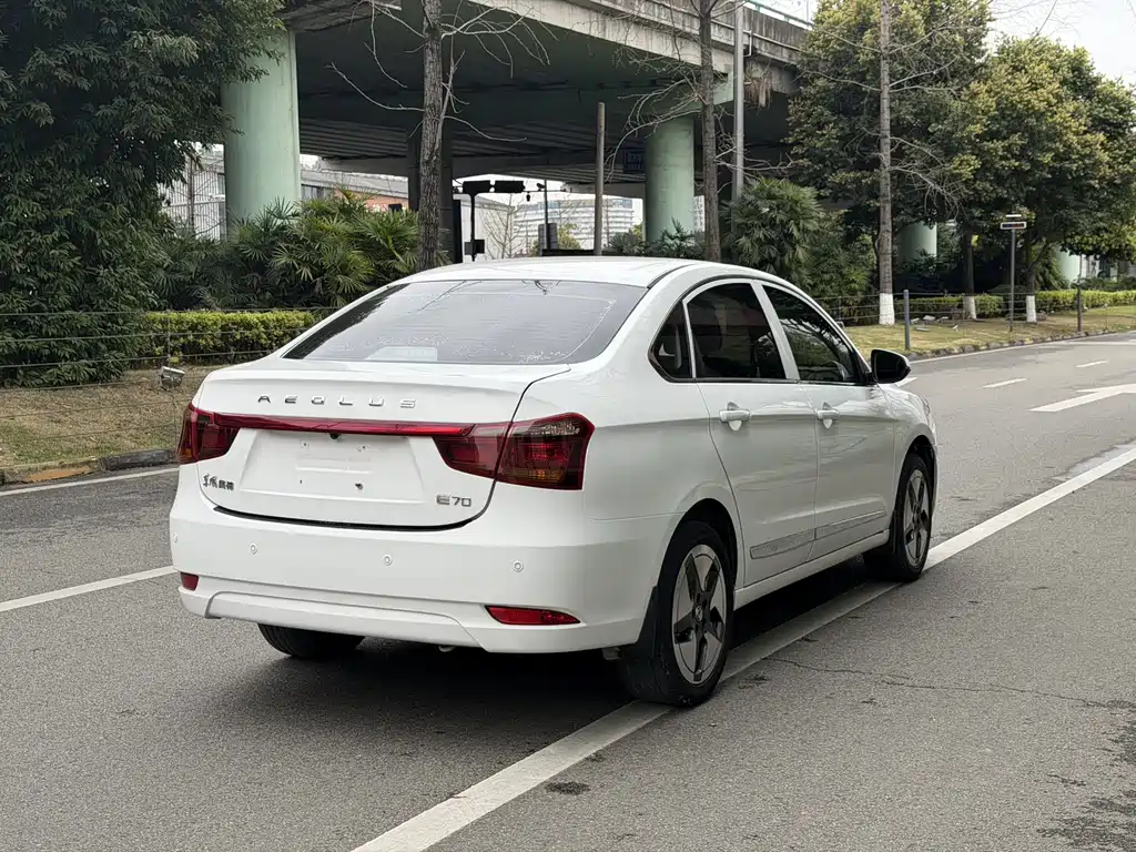 Dongfeng Fengshen E70 2021 Facelift 500 Chaoxiang Edition