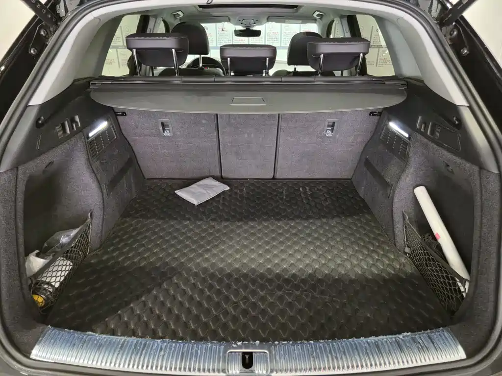 Audi Q5L 2022 40T Luxury Dynamic Edition