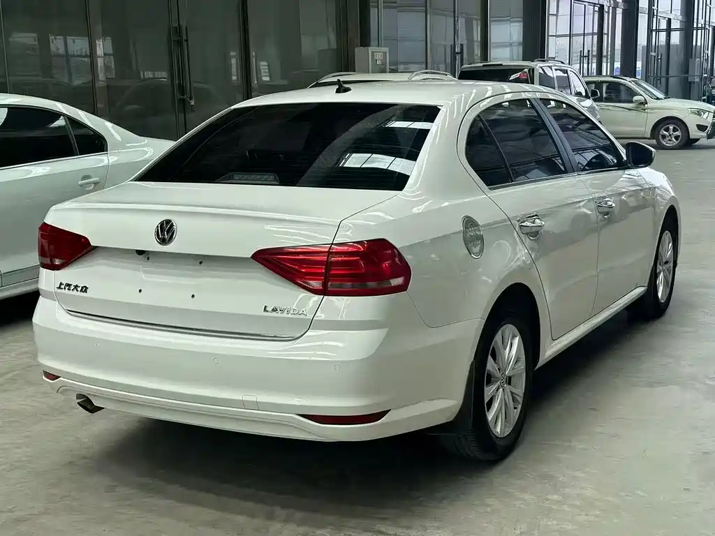 Volkswagen Lavida 2017 1.6L Automatic Comfort Edition