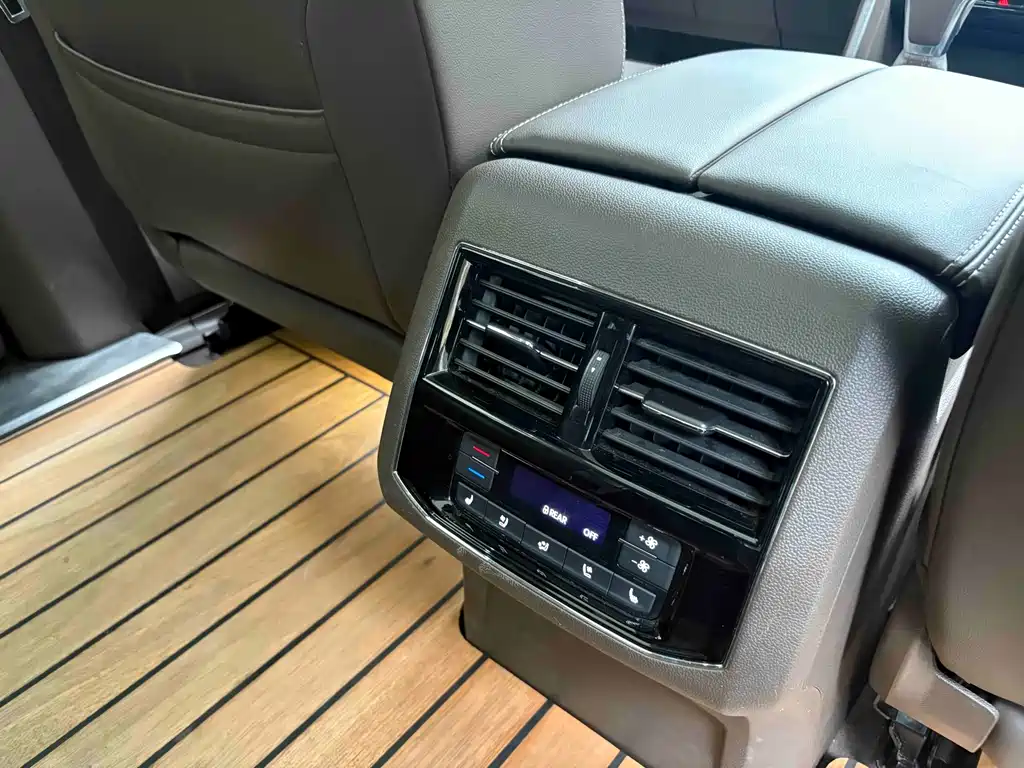 Viloran 2020 380TSI Prestige Edition