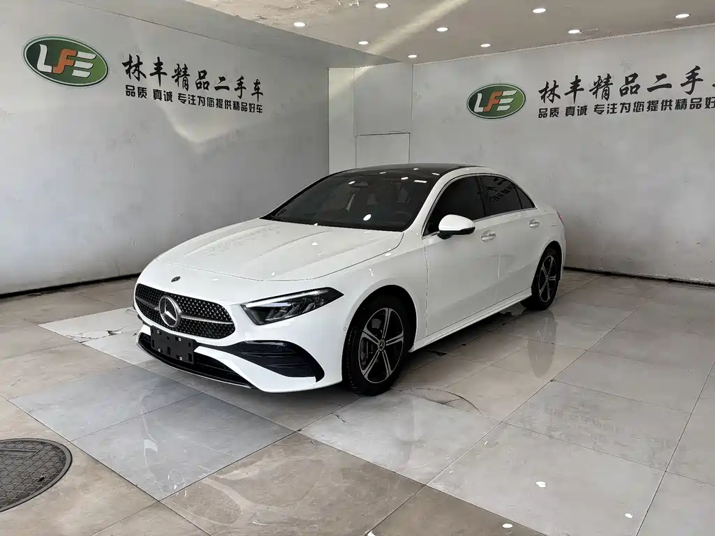 Mercedes-Benz A-Class 2025 A 200 L Fashion Edition