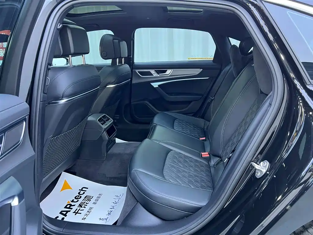 Audi A6L 2025 45 TFSI Zhenxuan Dynamic Trim