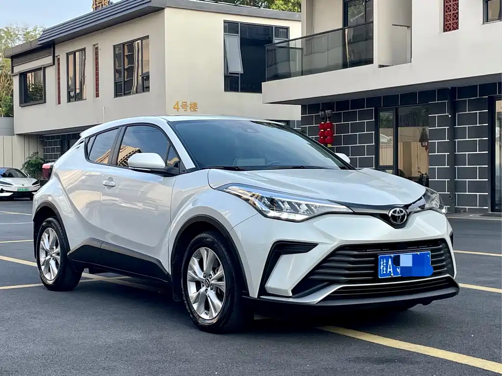 Toyota IZOA 2023 2.0L Yixiang Edition