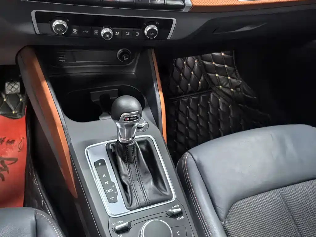 Audi Q2L 2018 35 TFSI Fashion Elegant Edition China VI