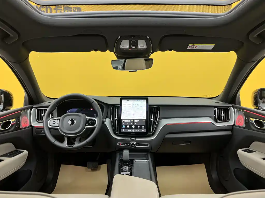 Volvo XC60 2026 B5 AWD Momentum Luxury Edition