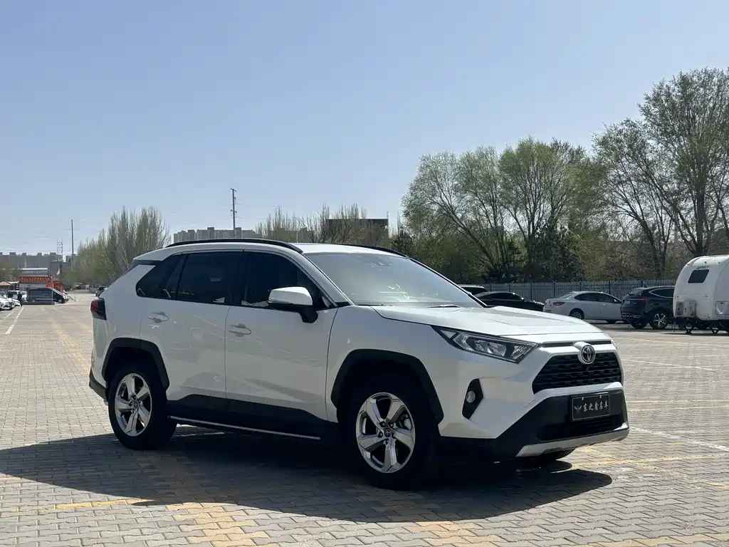 Toyota RAV4 2020 2.0L CVT AWD Style Edition