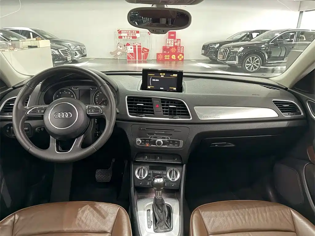 Audi Q3 2013 35 TFSI quattro Technik